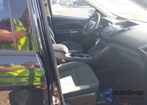 2014 Ford Escape S из США, поврежденный, VIN 1FMCU0F78EUC64570